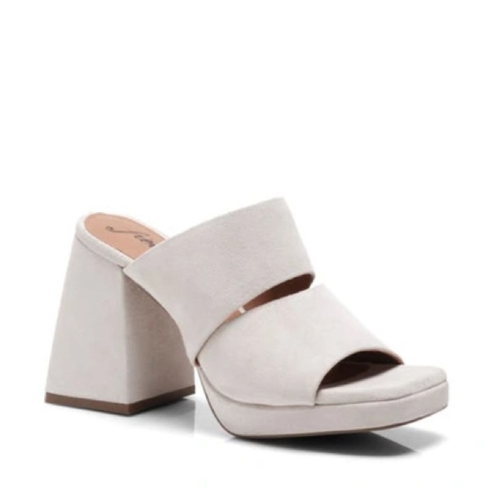 Free People Love Is Everywhere Gray Suede
Platforms Sz 37.5